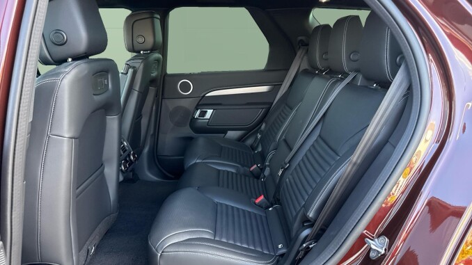 Land Rover Discovery 3.0 D350 Gemini 5dr Auto Diesel Station Wagon - Image 4